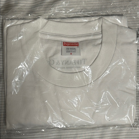 Supreme x Tiffany & Co Box Logo Tee White Size Small FW21 New - Picture 5 of 6